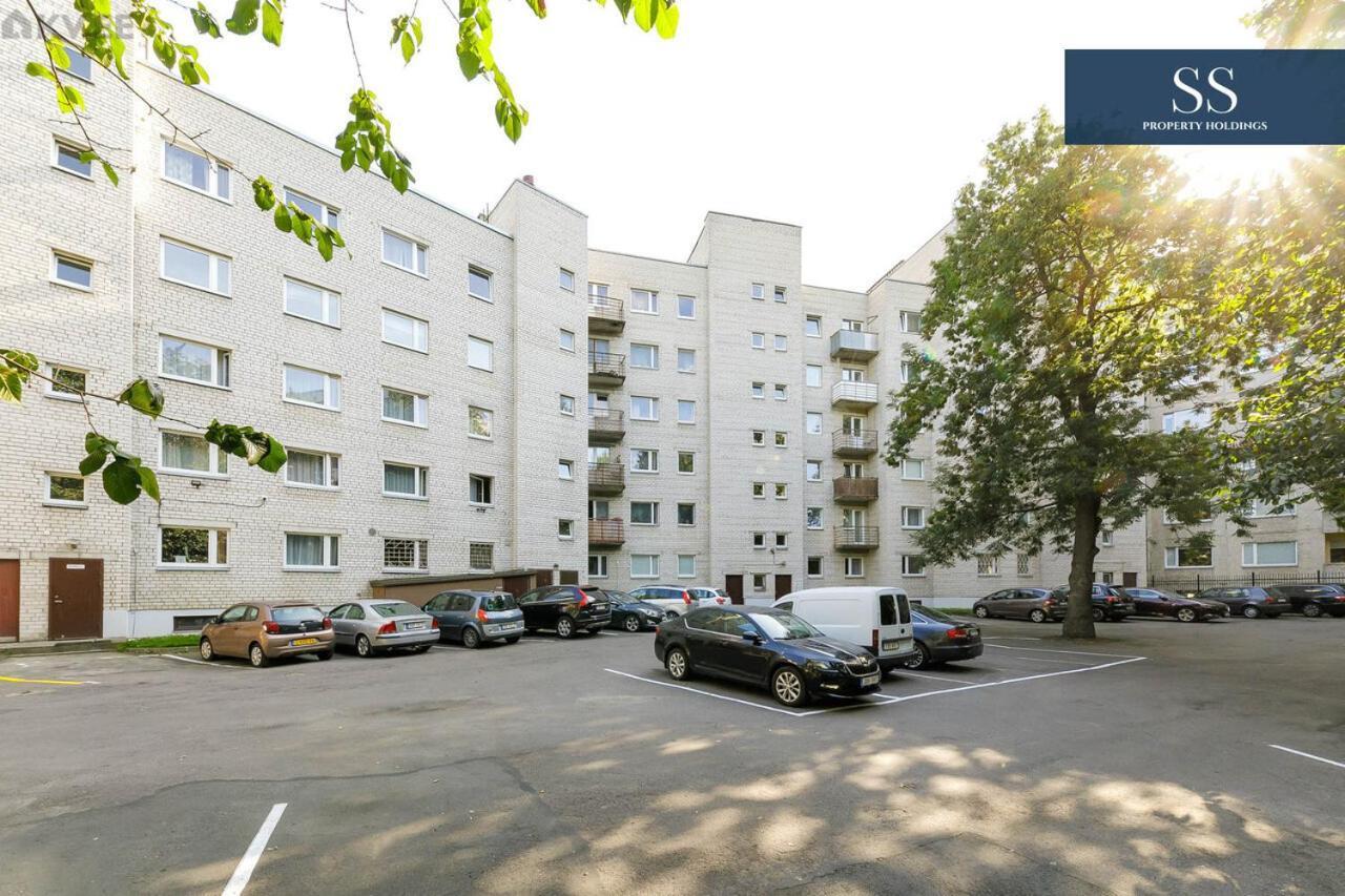 Central 3Br & 4Br Stays Tallinn Exterior photo