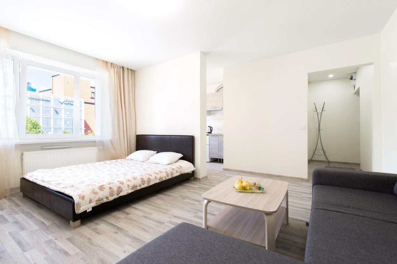 Central 3Br & 4Br Stays Tallinn Exterior photo